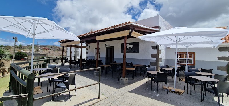 Bodegon Hipico