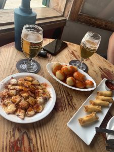 GILDA Tapas Pinchos Vinos Cervezas y Vermuts