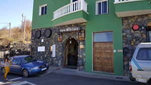 Tasca Cueva Medio Casco — , Tenerife